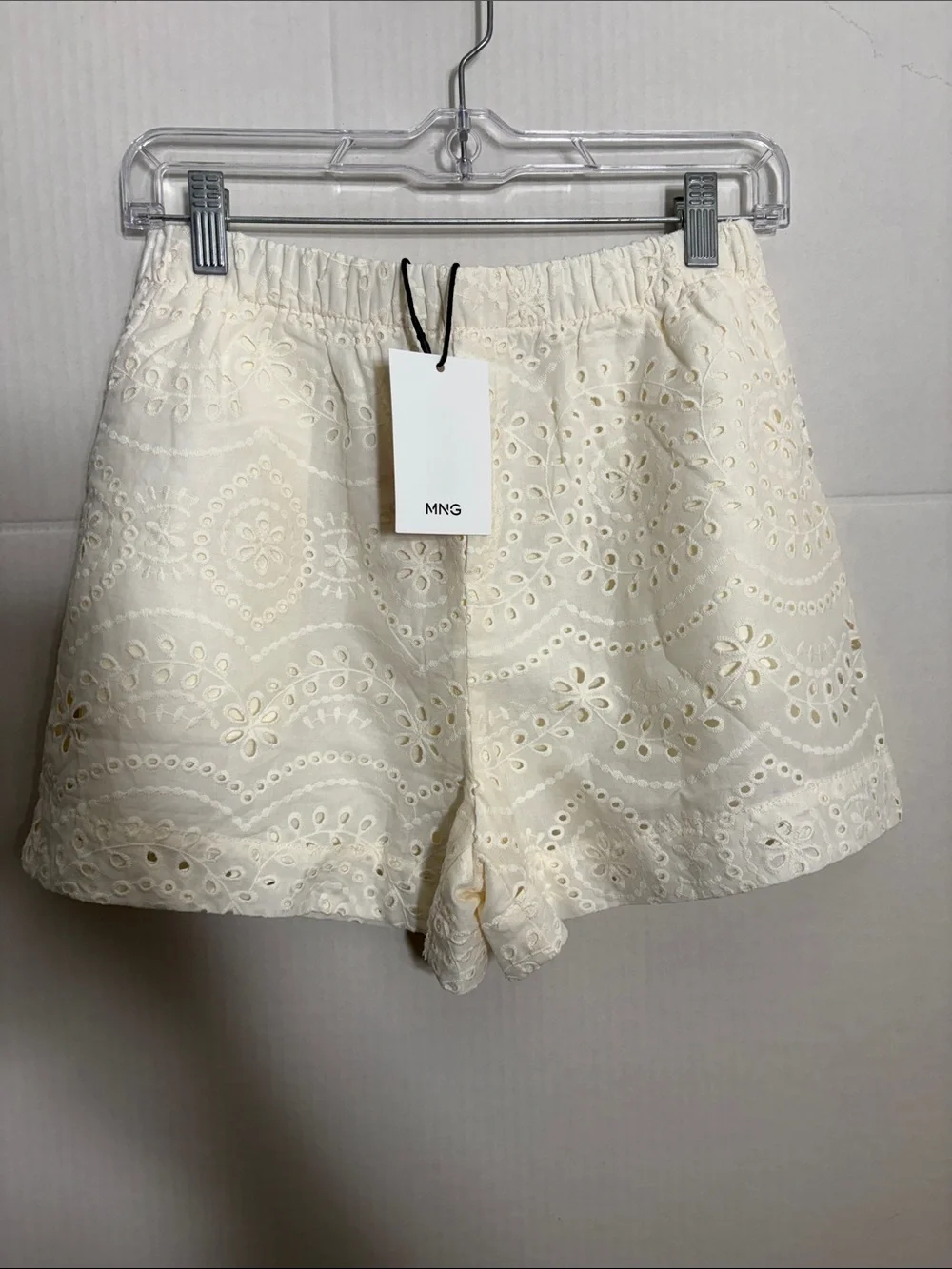 Mango Cream Eyelet High-Waist Shorts COTTON SHORTS WITH OPENWORK EMBROIDERY 1366